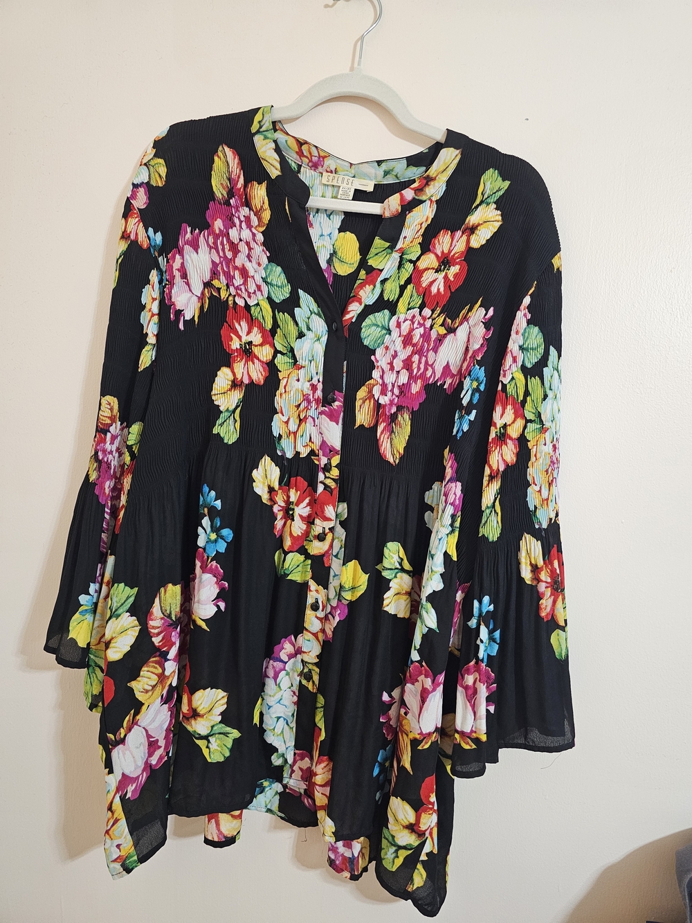 Spense 2X Black Floral Tunic with Multicolor Floral Bell Sleeve